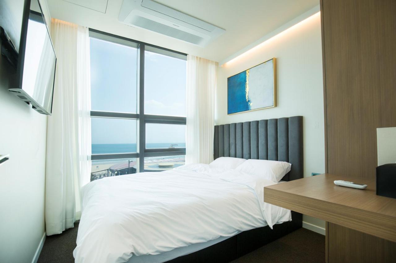 Uh Suite The Haeundae Busan Esterno foto