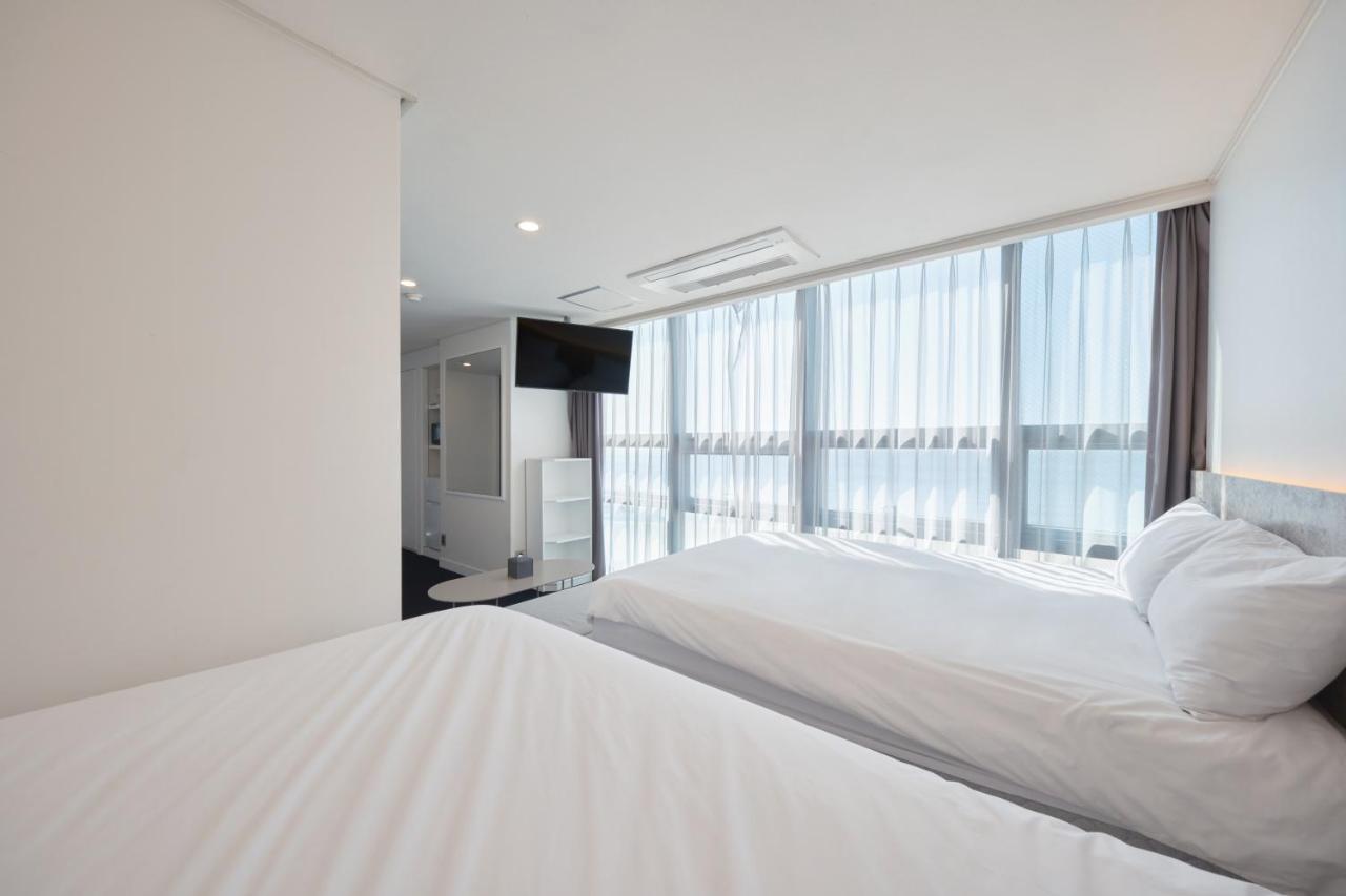 Uh Suite The Haeundae Busan Esterno foto
