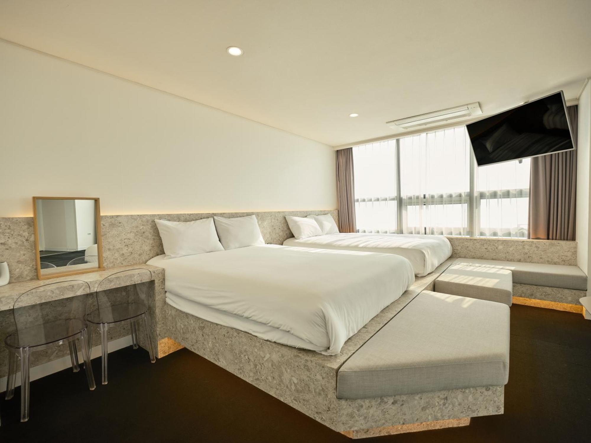 Uh Suite The Haeundae Busan Esterno foto
