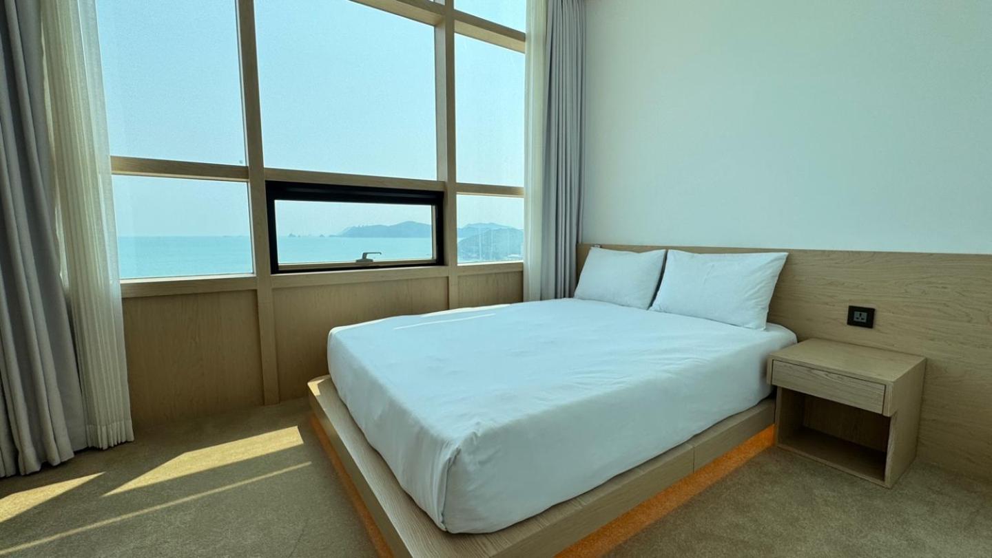 Uh Suite The Haeundae Busan Esterno foto