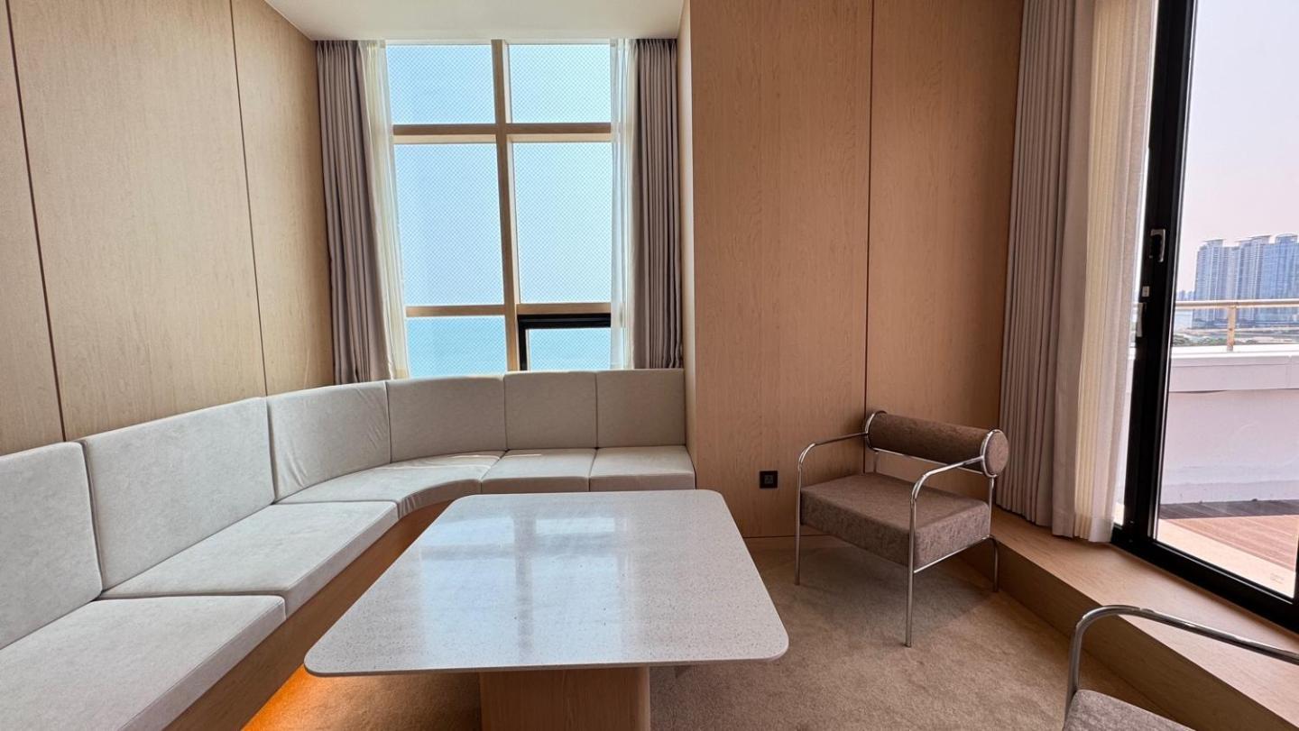 Uh Suite The Haeundae Busan Esterno foto