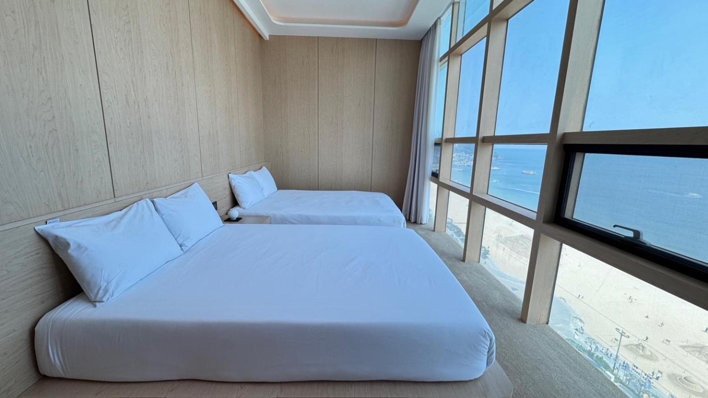 Uh Suite The Haeundae Busan Esterno foto